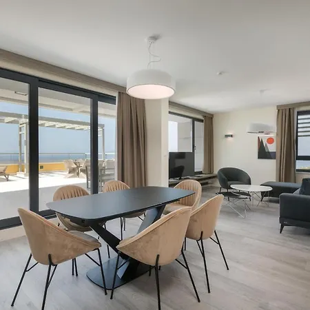 Antonio ホテル 4*