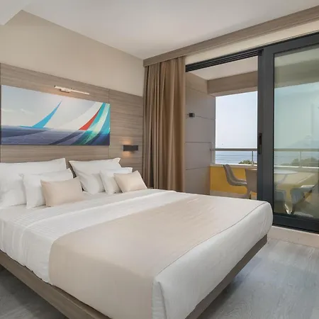 Hotell Antonio 4*
