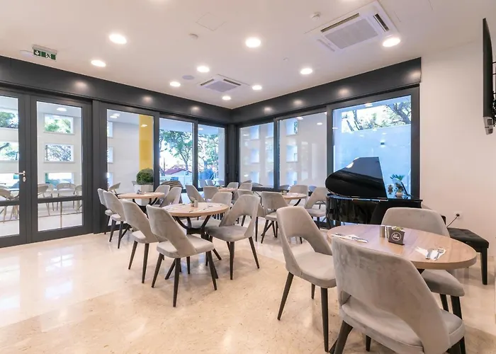 Antonio 4* Makarská