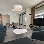 Antonio 4*