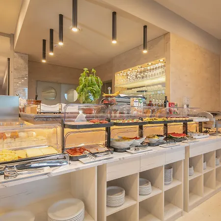 Antonio 4* Makarská